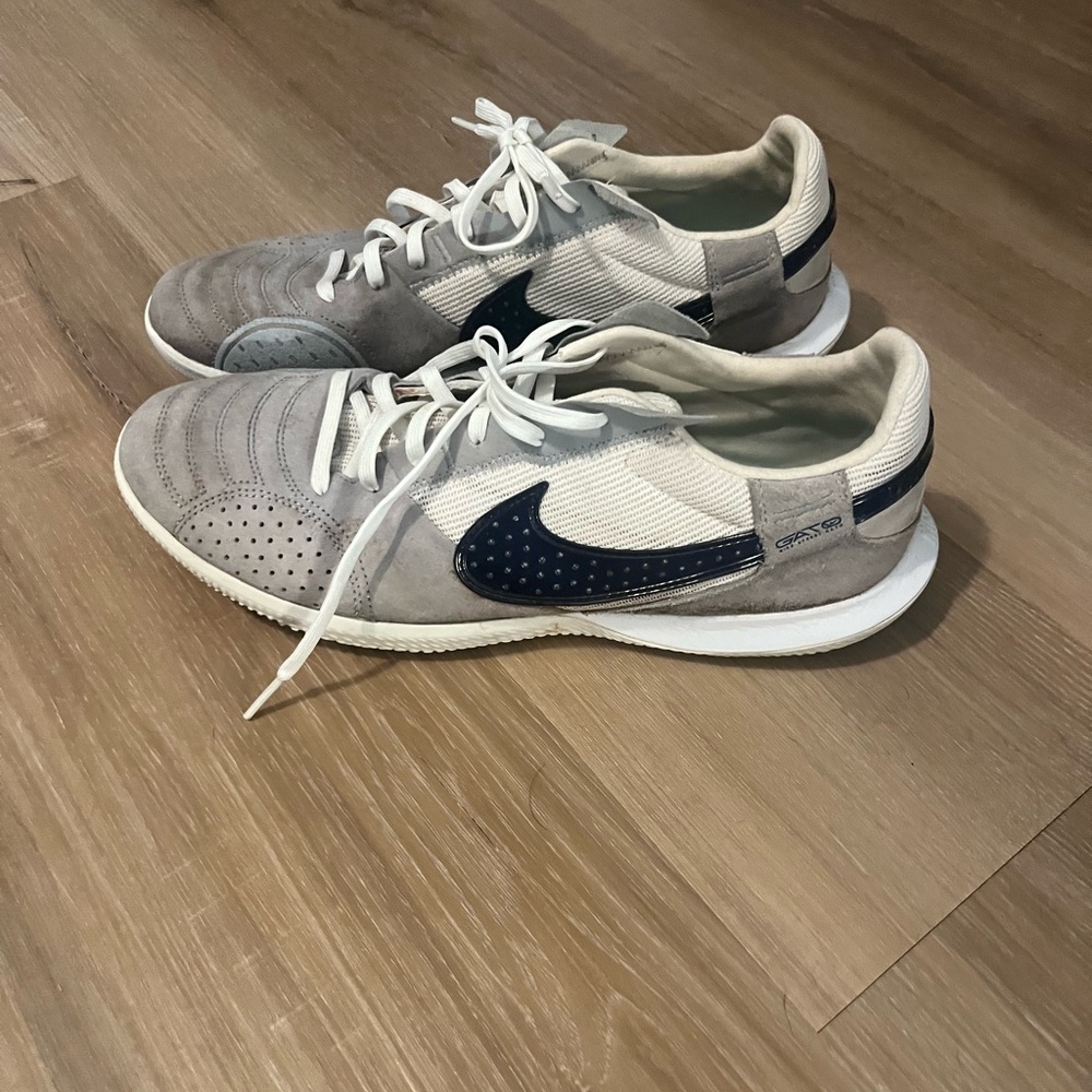 Nike Gato Men's Shoes